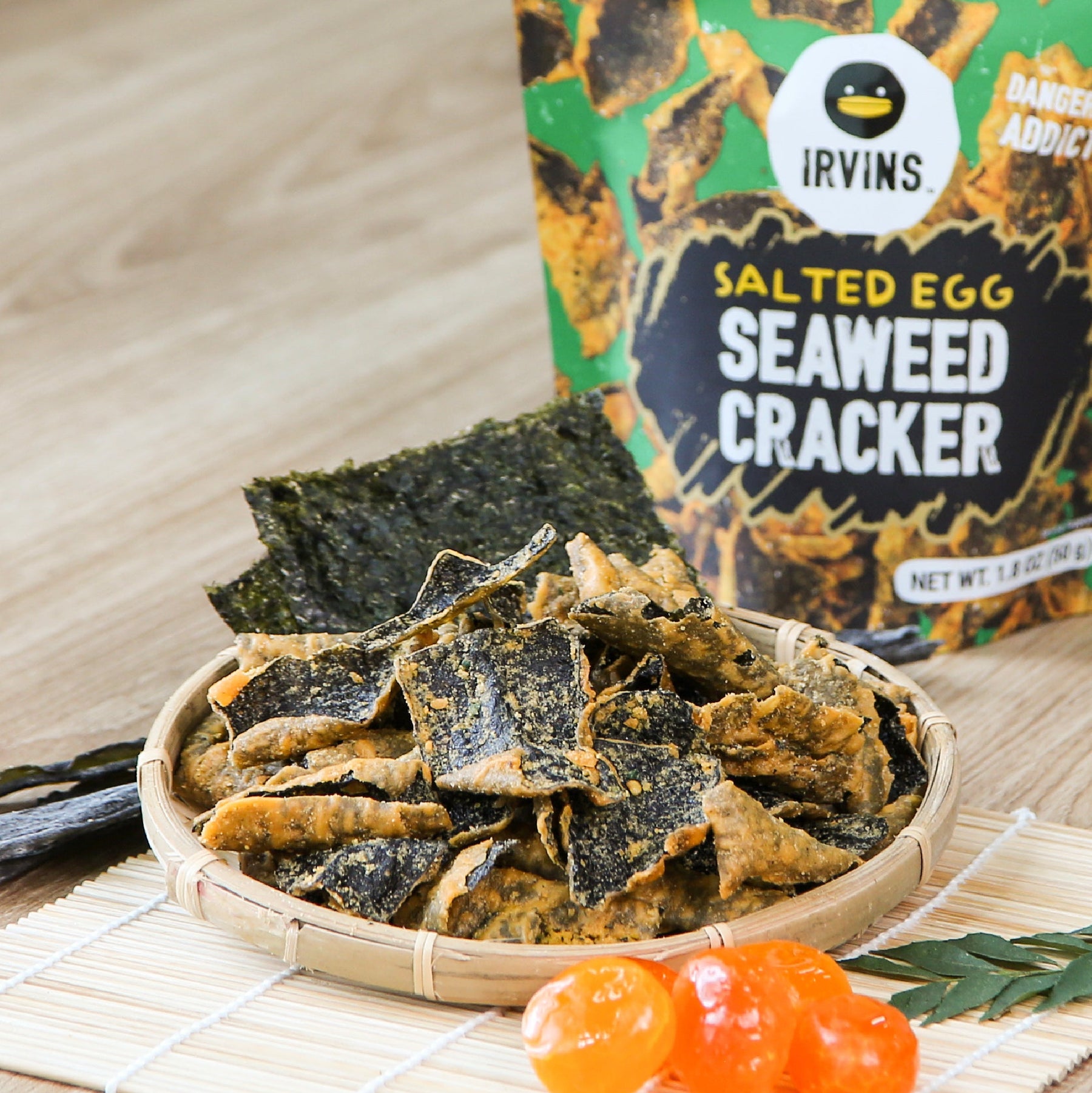 IRVINS Salted Egg Seaweed Cracker (50g)